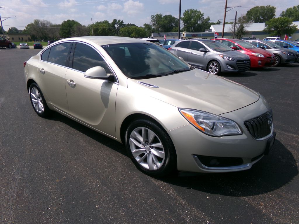 2015 Buick Regal Image 1