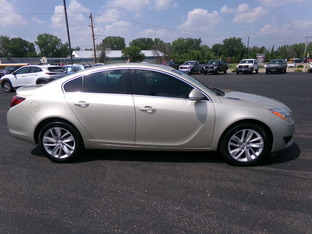 2015 Buick Regal Image 3