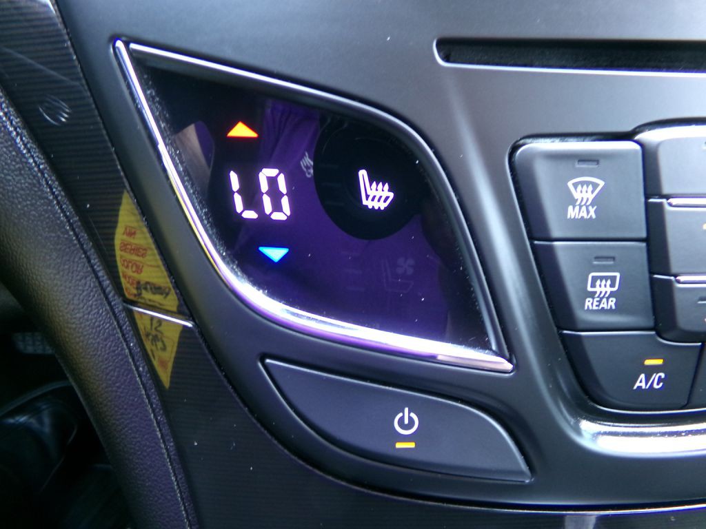 2015 Buick Regal Image 21