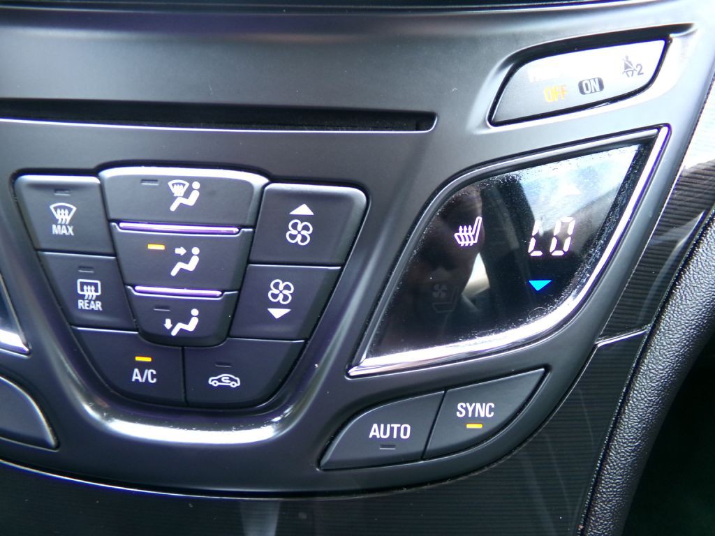 2015 Buick Regal Image 22
