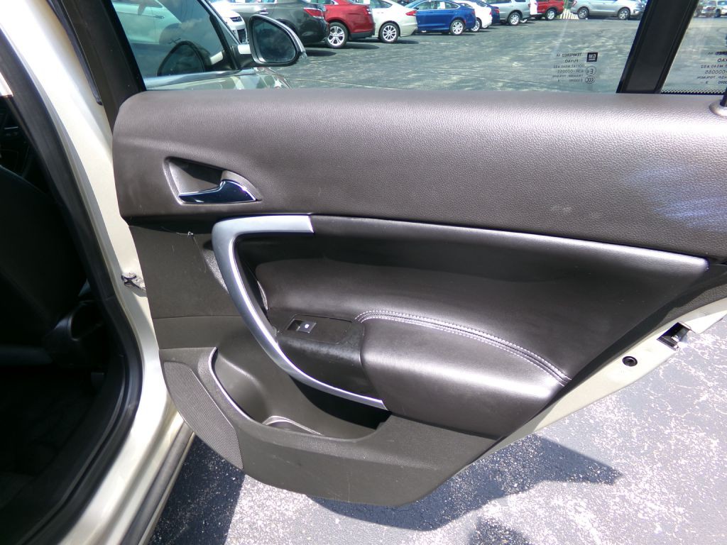 2015 Buick Regal Image 39