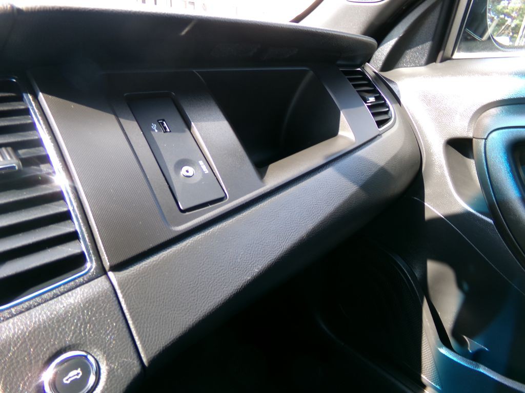 2019 Ford Taurus Image 30