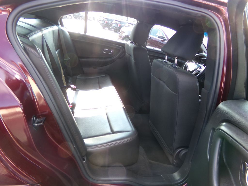 2019 Ford Taurus Image 39