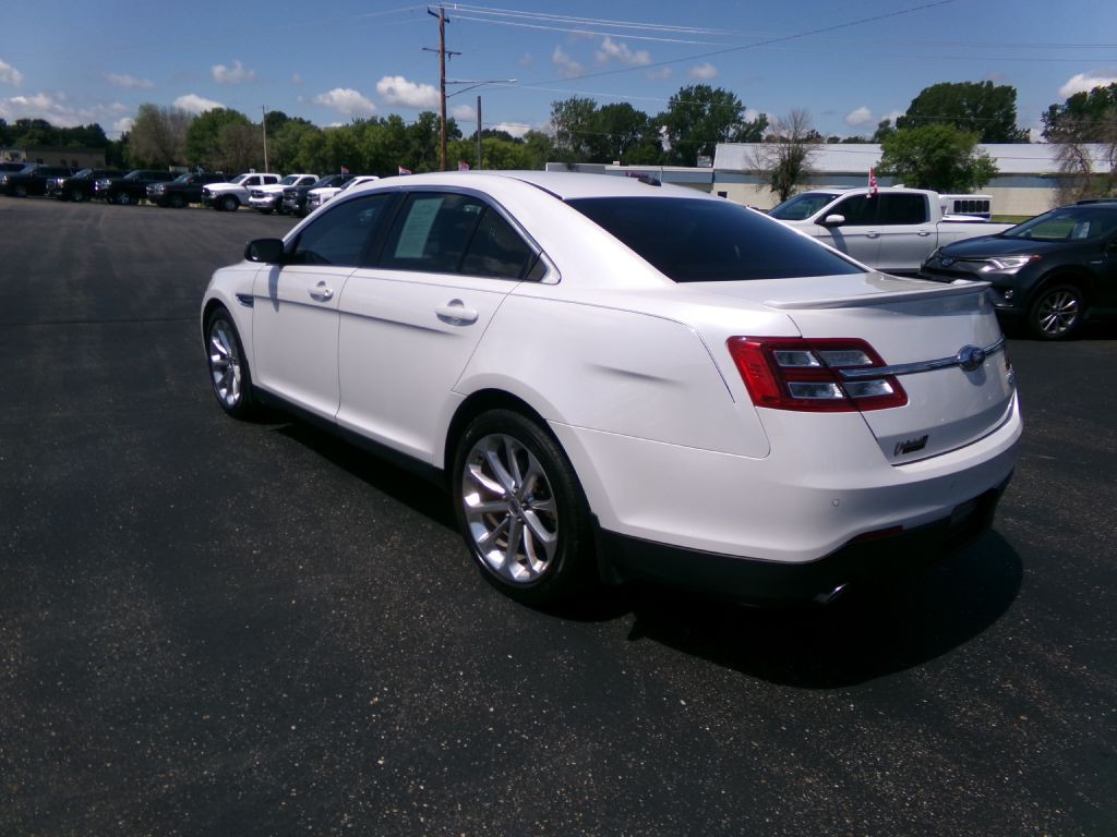 2018 Ford Taurus Image 8