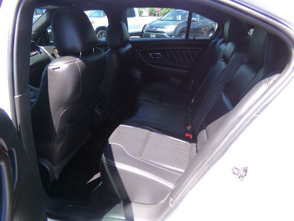 2018 Ford Taurus Image 43