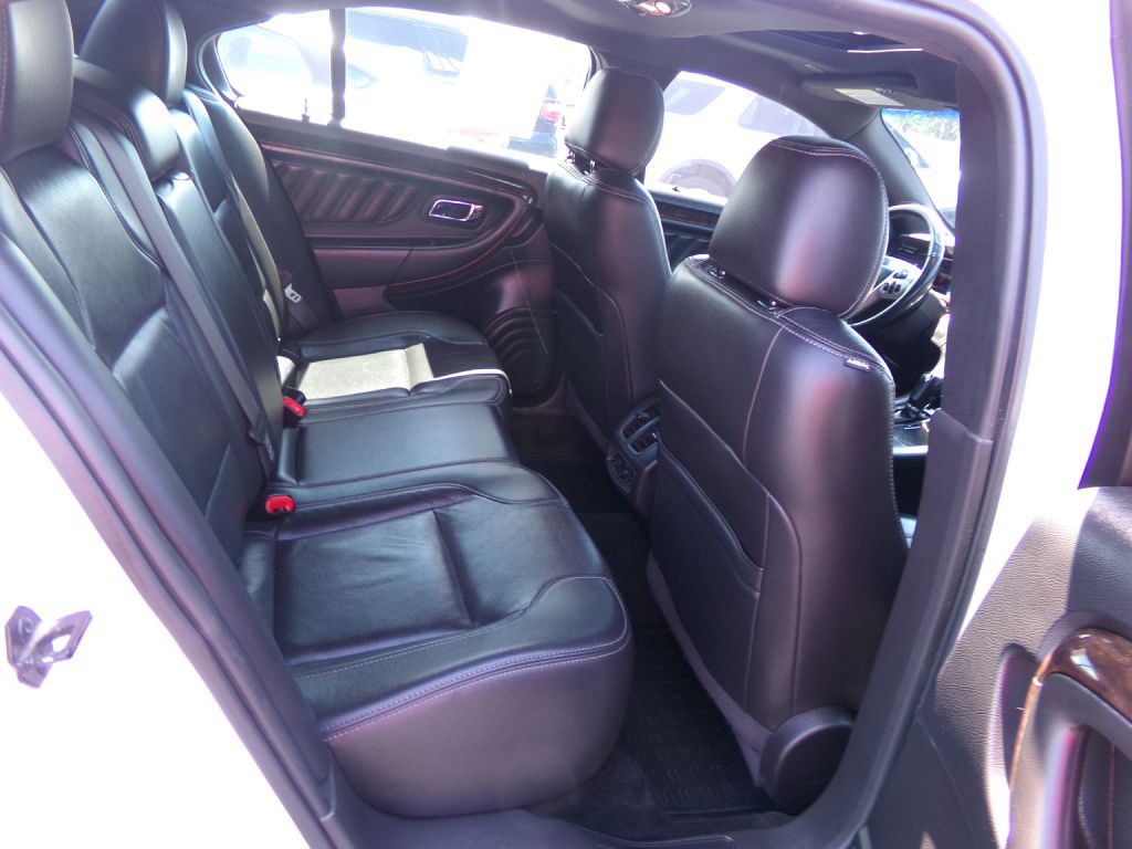2018 Ford Taurus Image 56