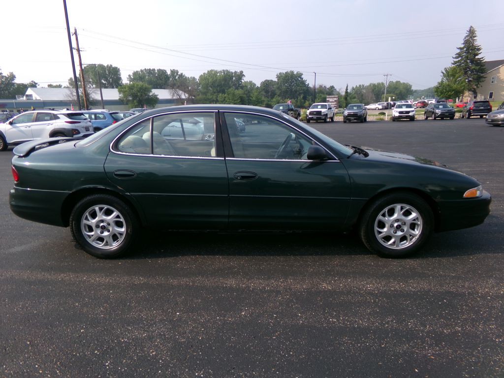 2001 Oldsmobile Intrigue Image 2