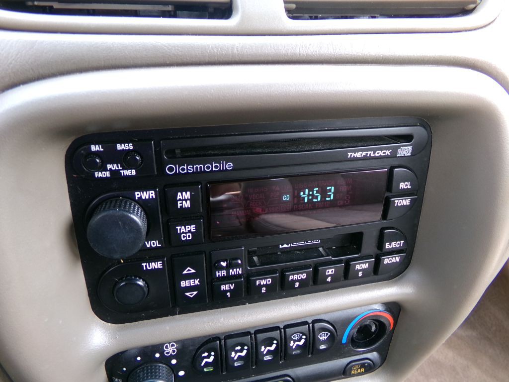 2001 Oldsmobile Intrigue Image 17