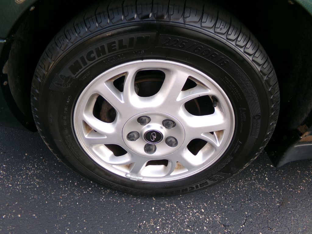 2001 Oldsmobile Intrigue Image 32