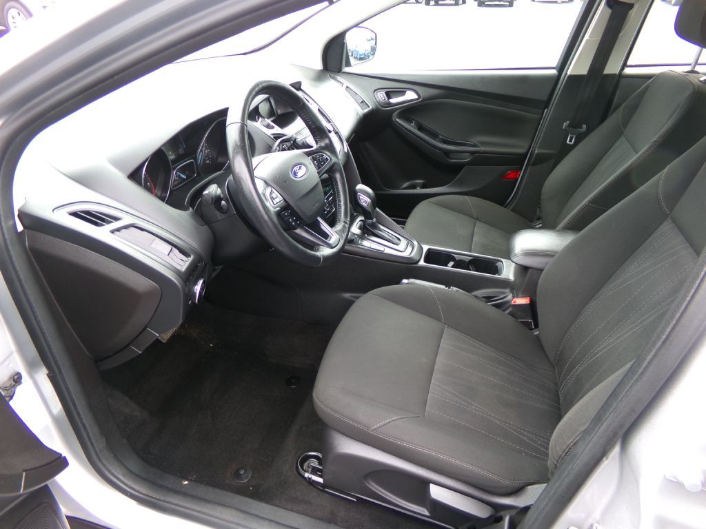 2018 Ford Focus Image 9