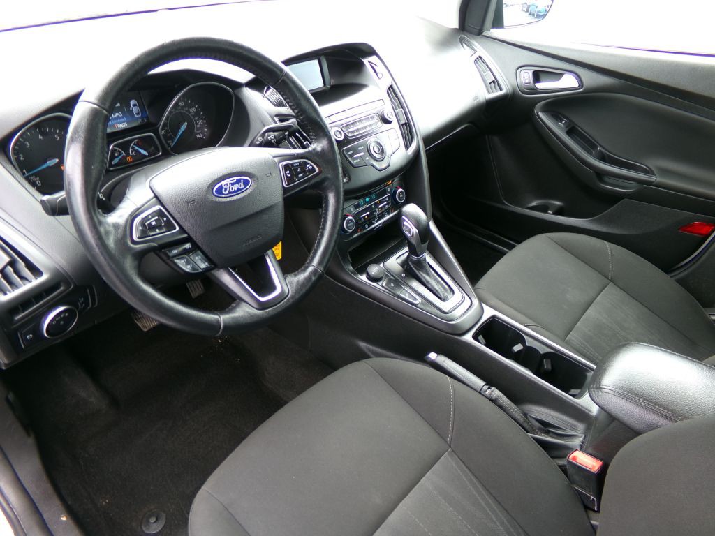 2018 Ford Focus Image 11