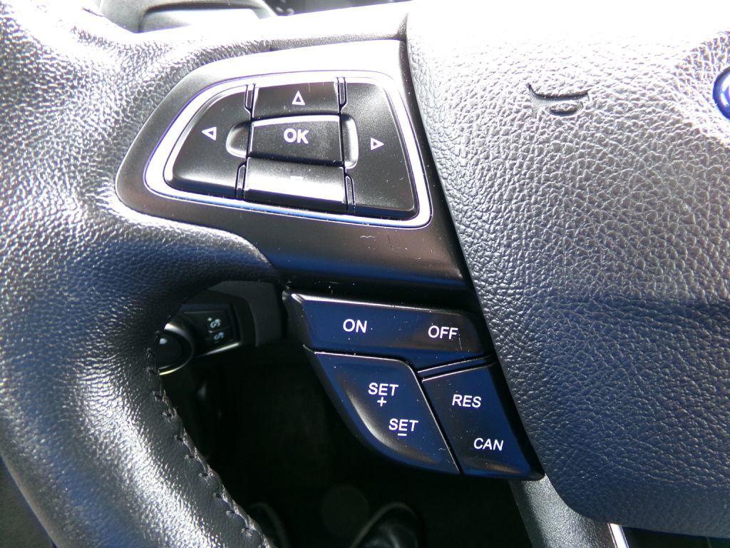 2018 Ford Focus Image 12