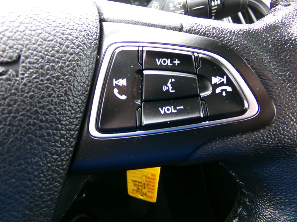 2018 Ford Focus Image 13