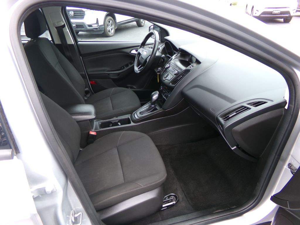 2018 Ford Focus Image 23