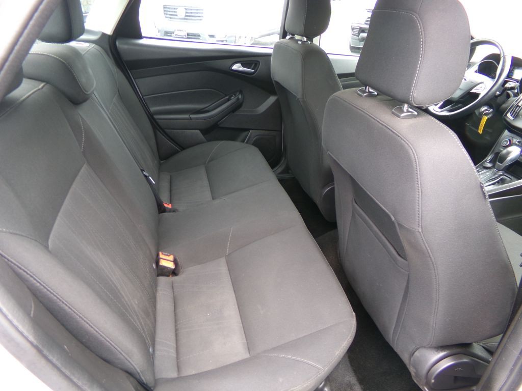 2018 Ford Focus Image 27