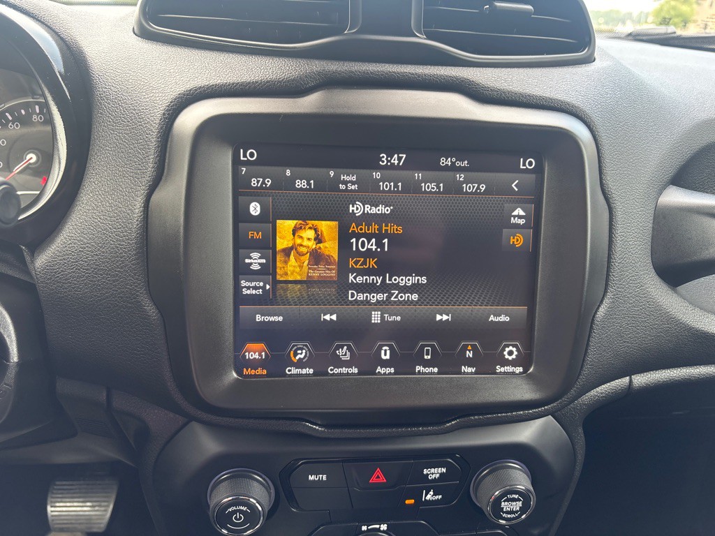 2022 Jeep Renegade Image 18