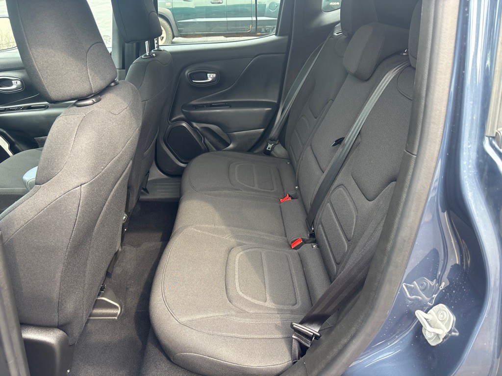 2022 Jeep Renegade Image 31
