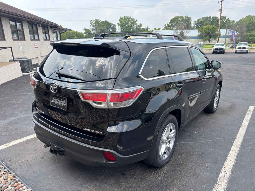 2015 Toyota Highlander Image 3