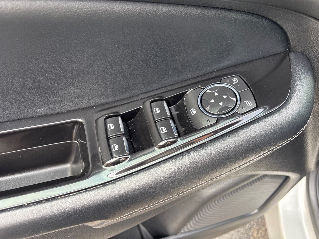 2016 Ford Edge Image 11