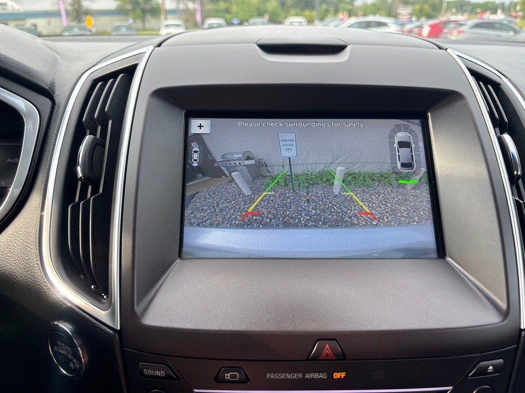 2016 Ford Edge Image 22