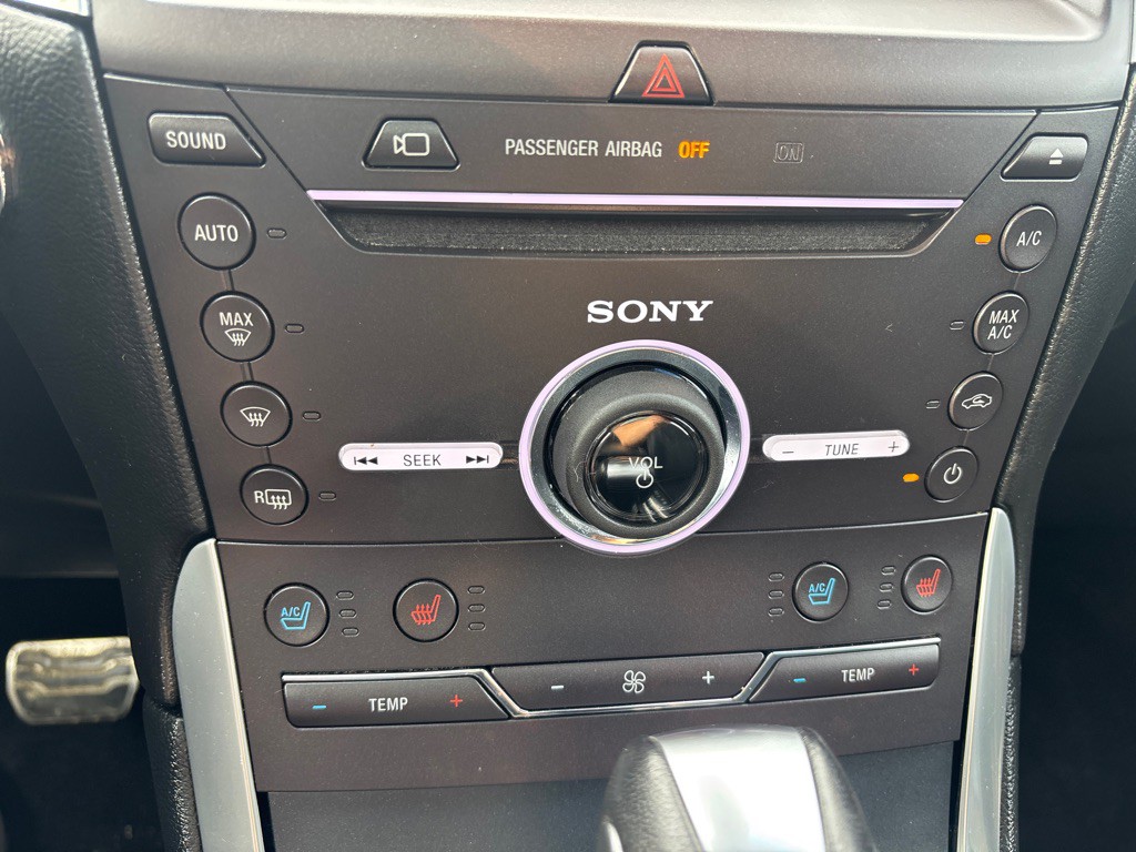2016 Ford Edge Image 27