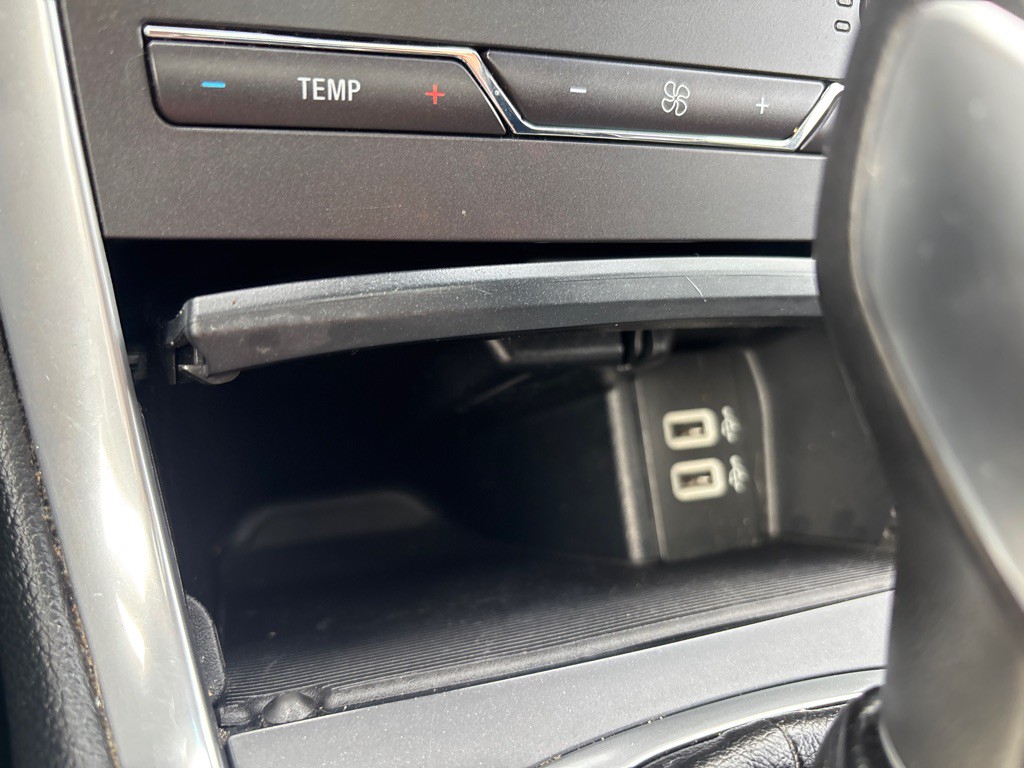 2016 Ford Edge Image 28