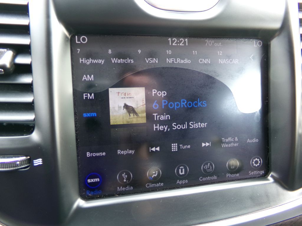 2018 Chrysler 300 Image 20