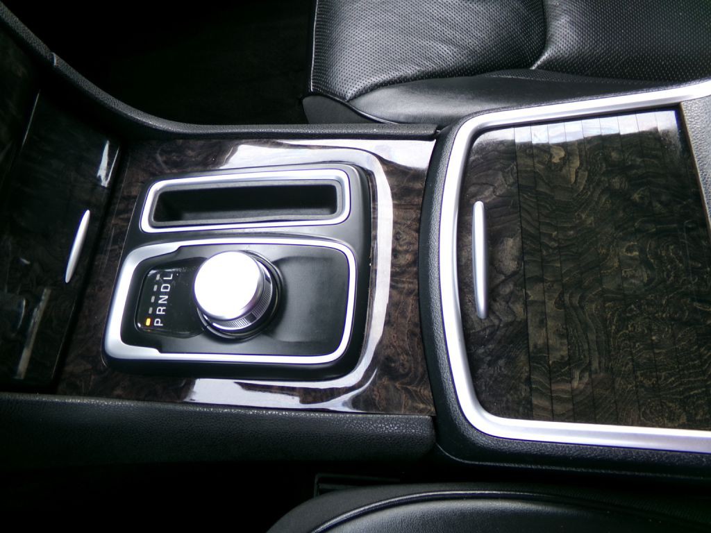 2018 Chrysler 300 Image 26