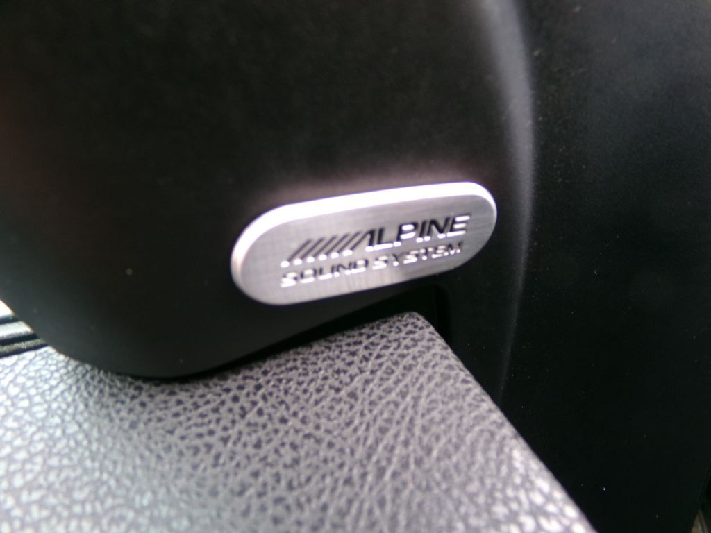 2018 Chrysler 300 Image 42