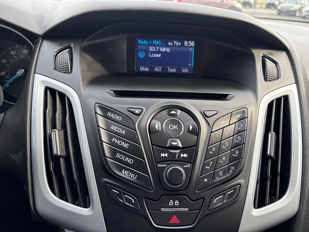 2014 Ford Focus Image 17