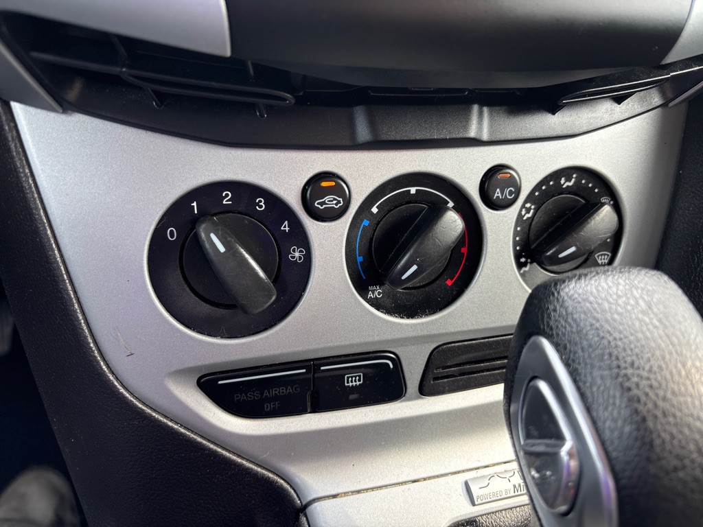 2014 Ford Focus Image 19