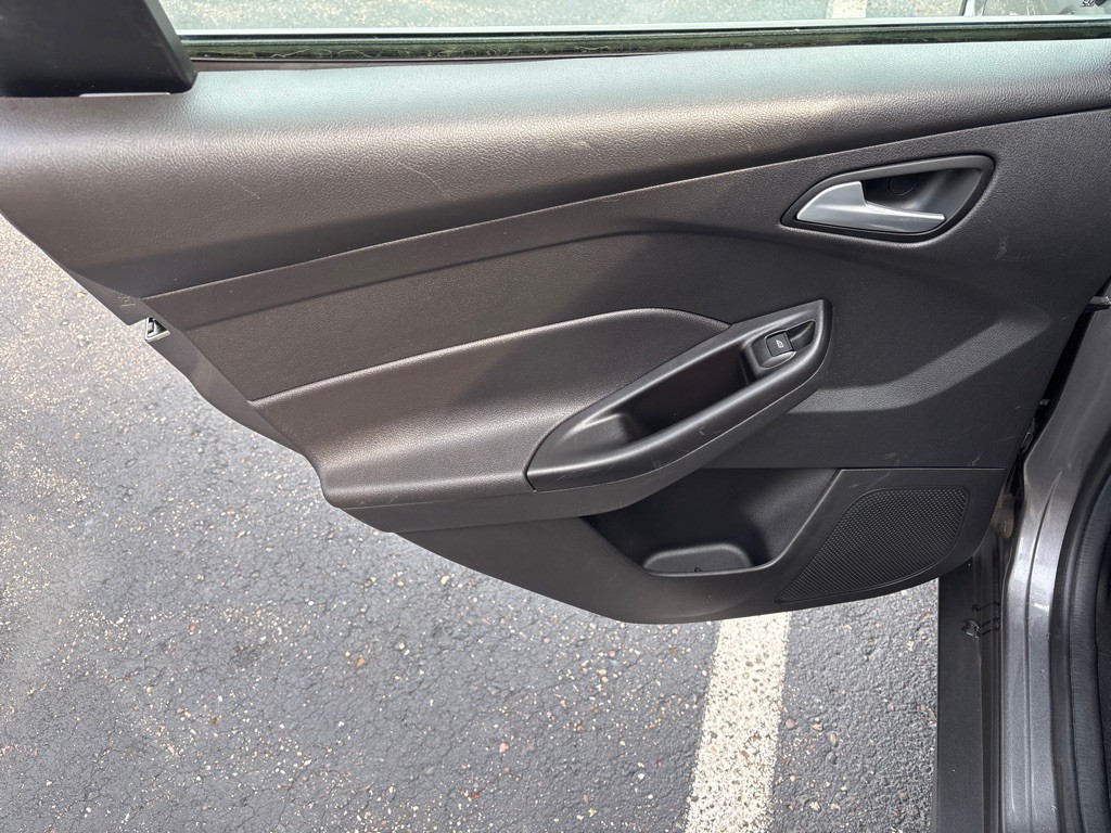 2014 Ford Focus Image 22