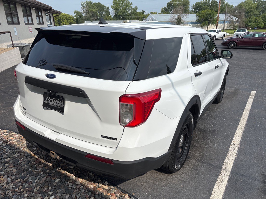 2021 Ford Explorer Image 3