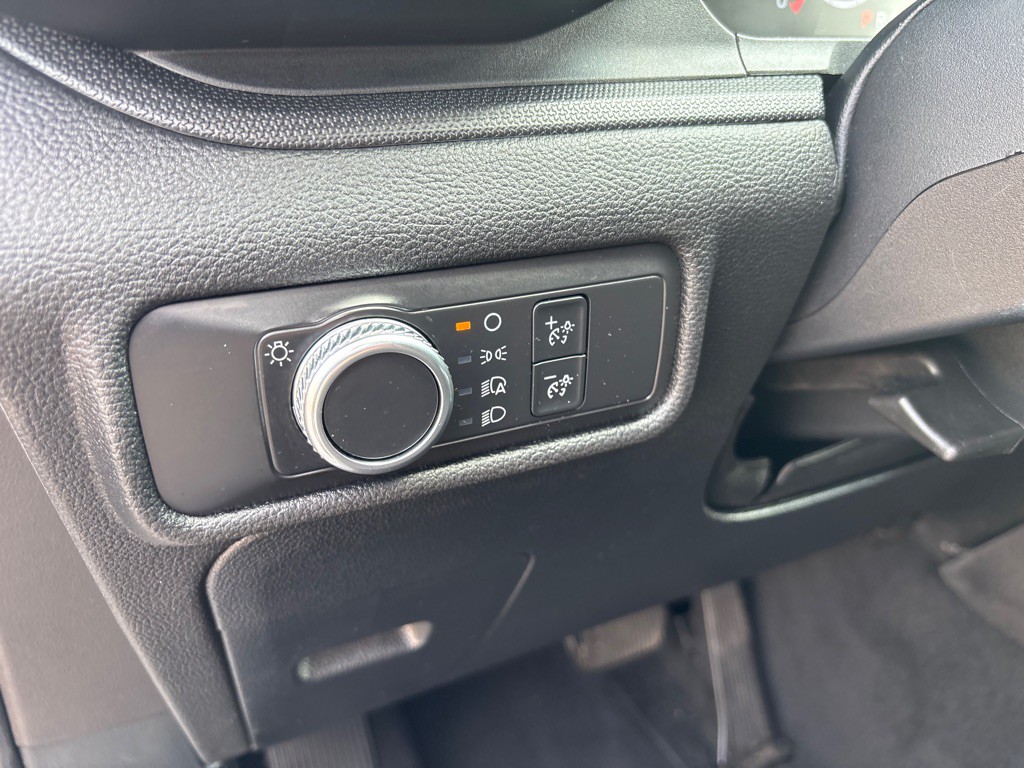 2021 Ford Explorer Image 13