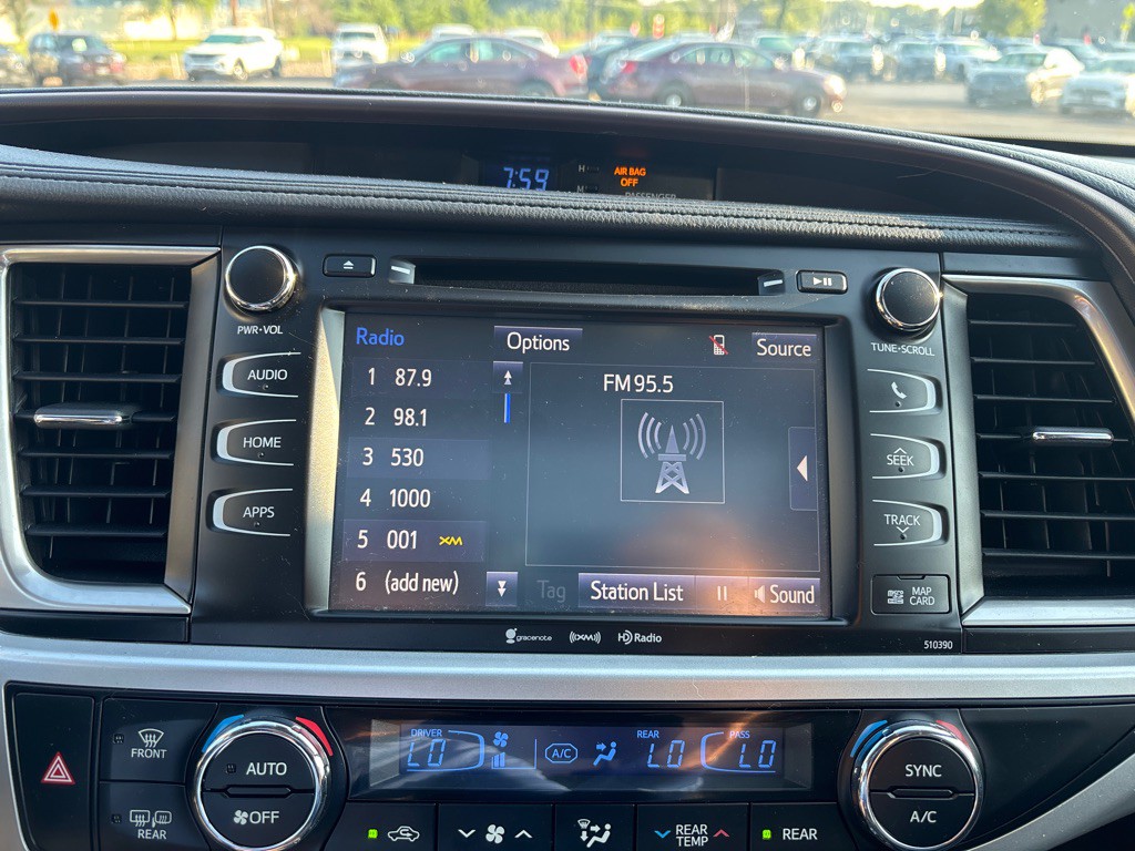 2019 Toyota Highlander Image 19