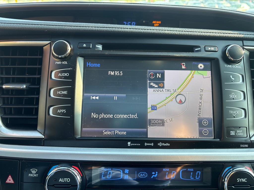 2019 Toyota Highlander Image 21