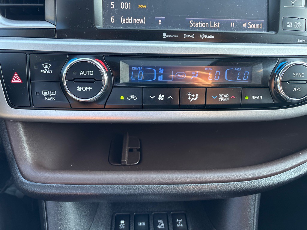 2019 Toyota Highlander Image 23