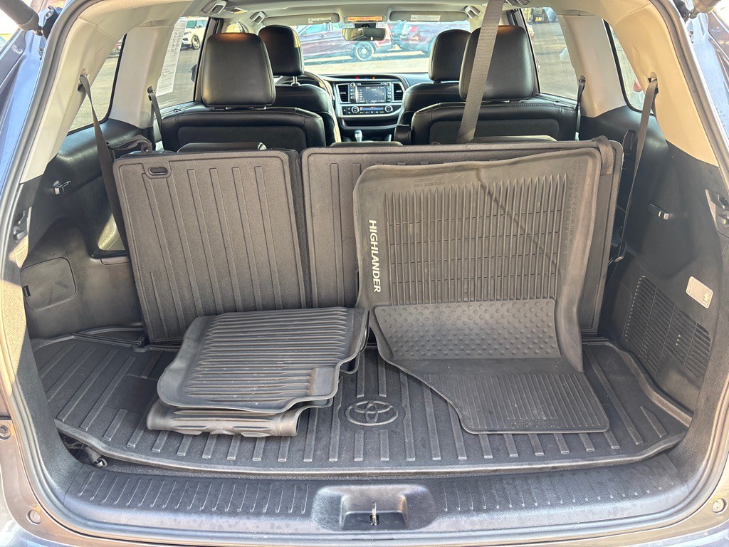 2019 Toyota Highlander Image 36