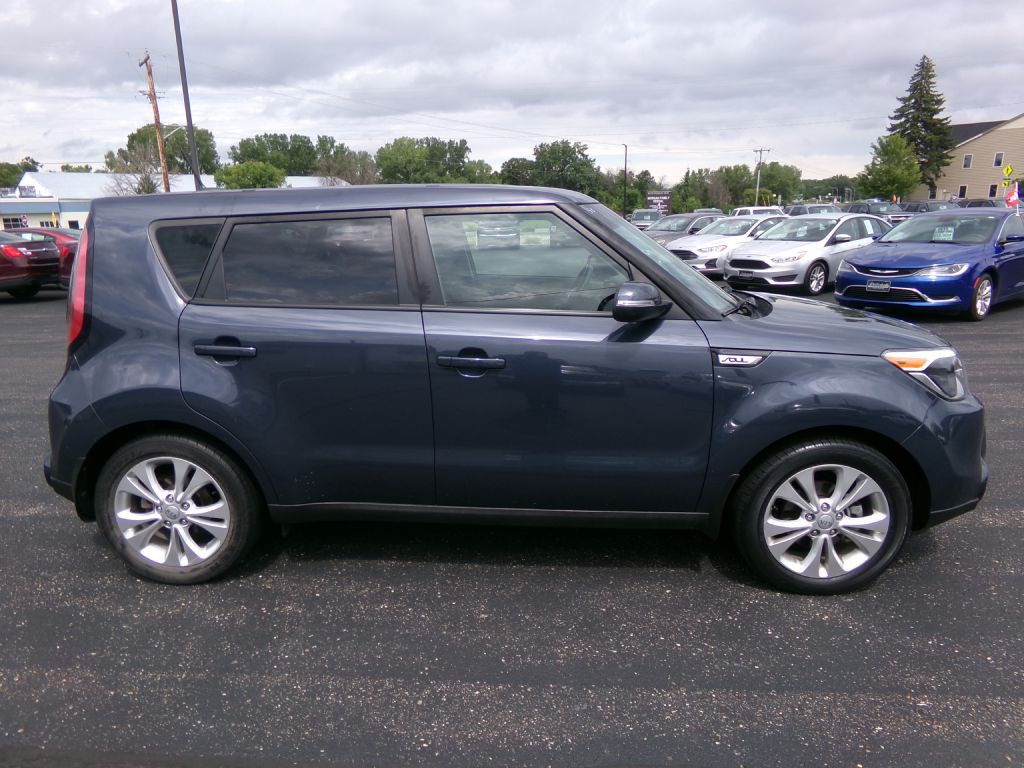 2016 Kia Soul Image 2