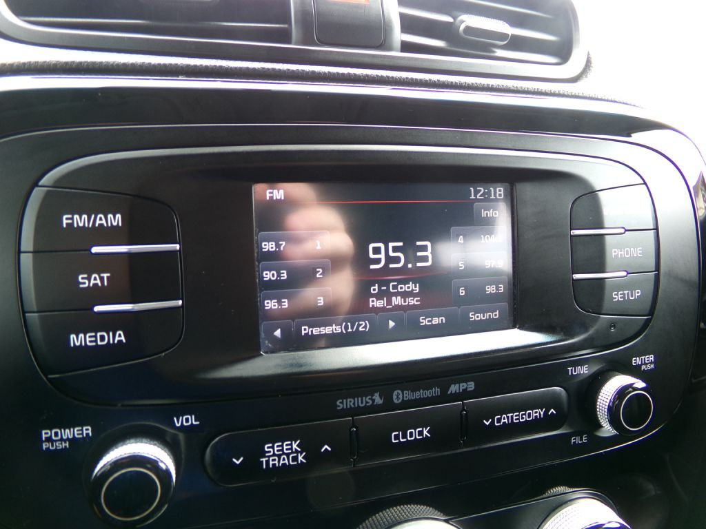 2016 Kia Soul Image 17