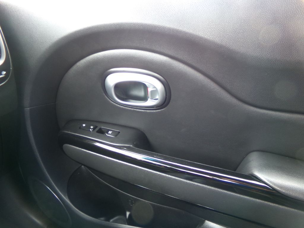 2016 Kia Soul Image 21
