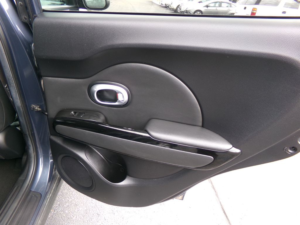 2016 Kia Soul Image 31