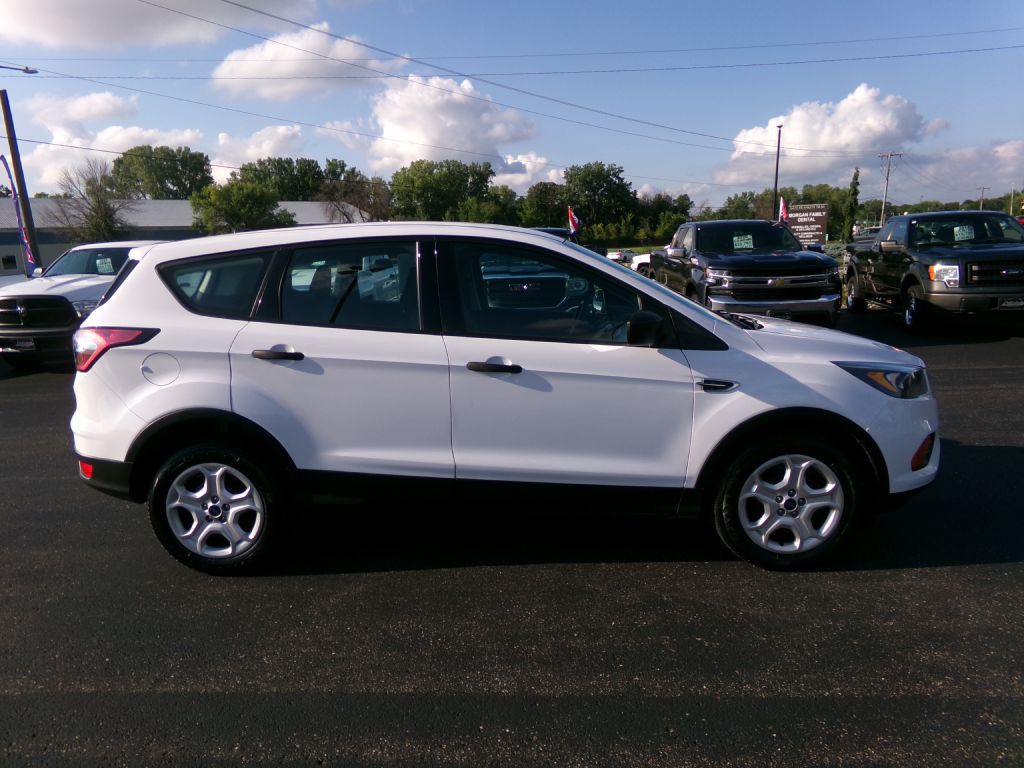 2018 Ford Escape Image 2