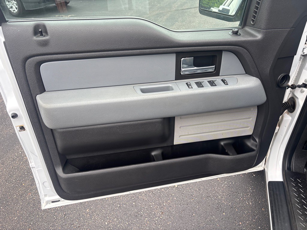 2014 Ford F-150 Image 9