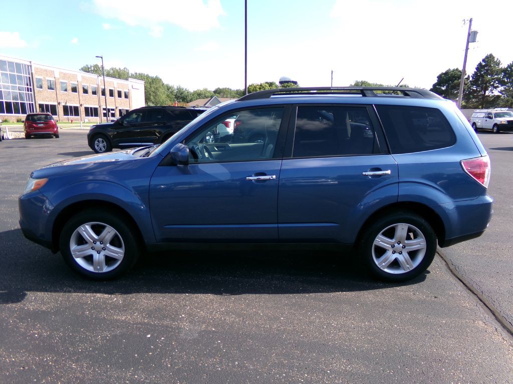 2010 Subaru Forester Image 6