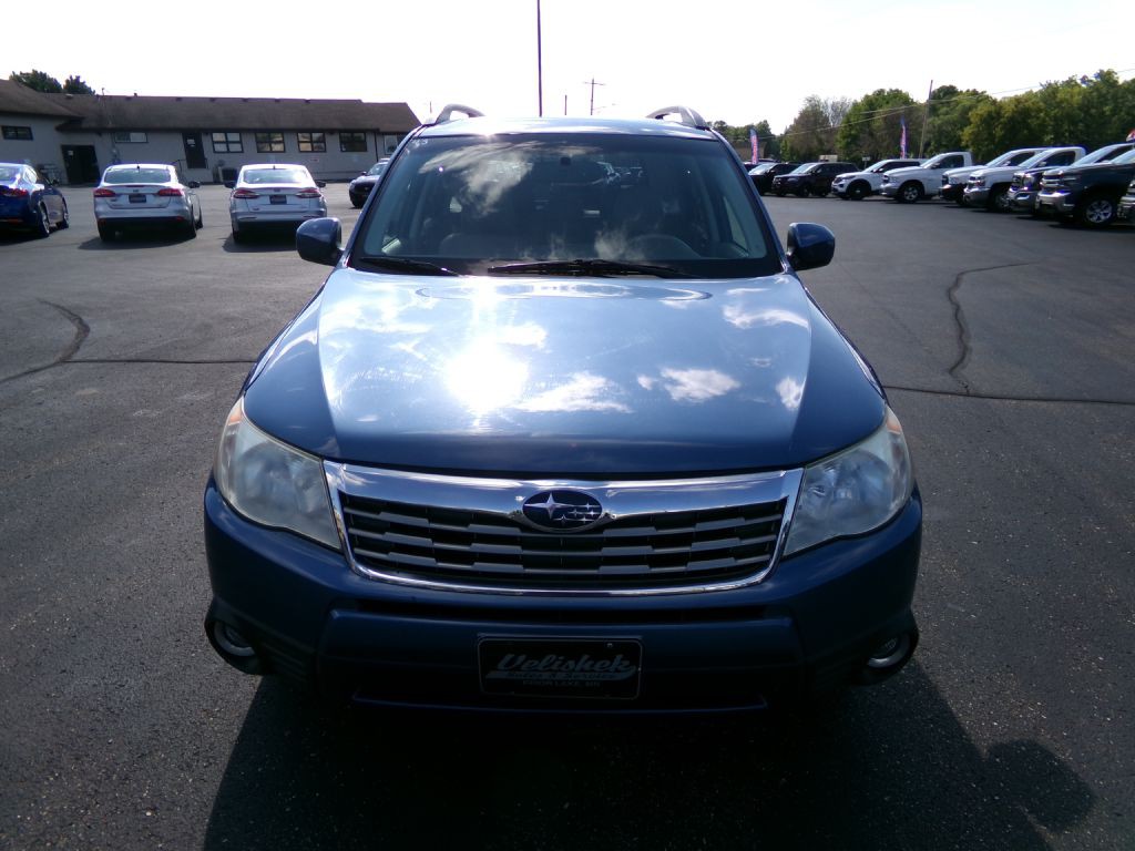 2010 Subaru Forester Image 8