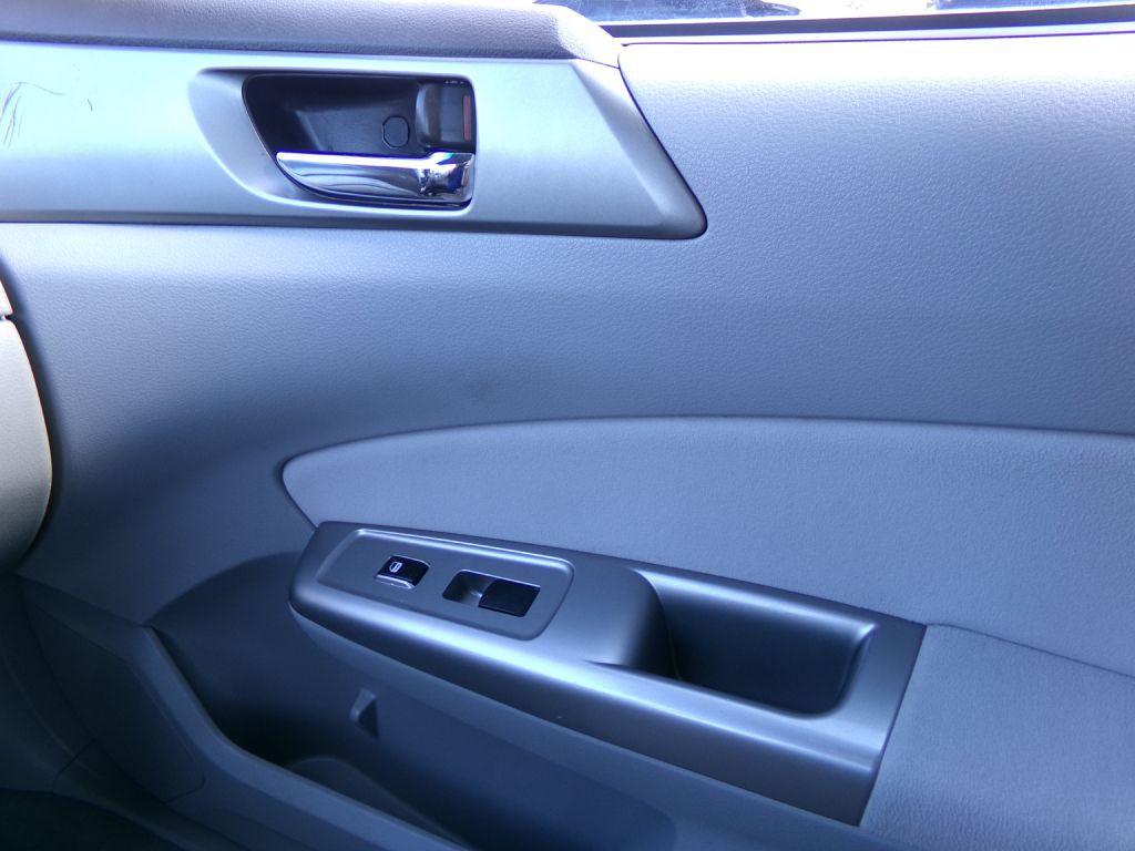 2010 Subaru Forester Image 24