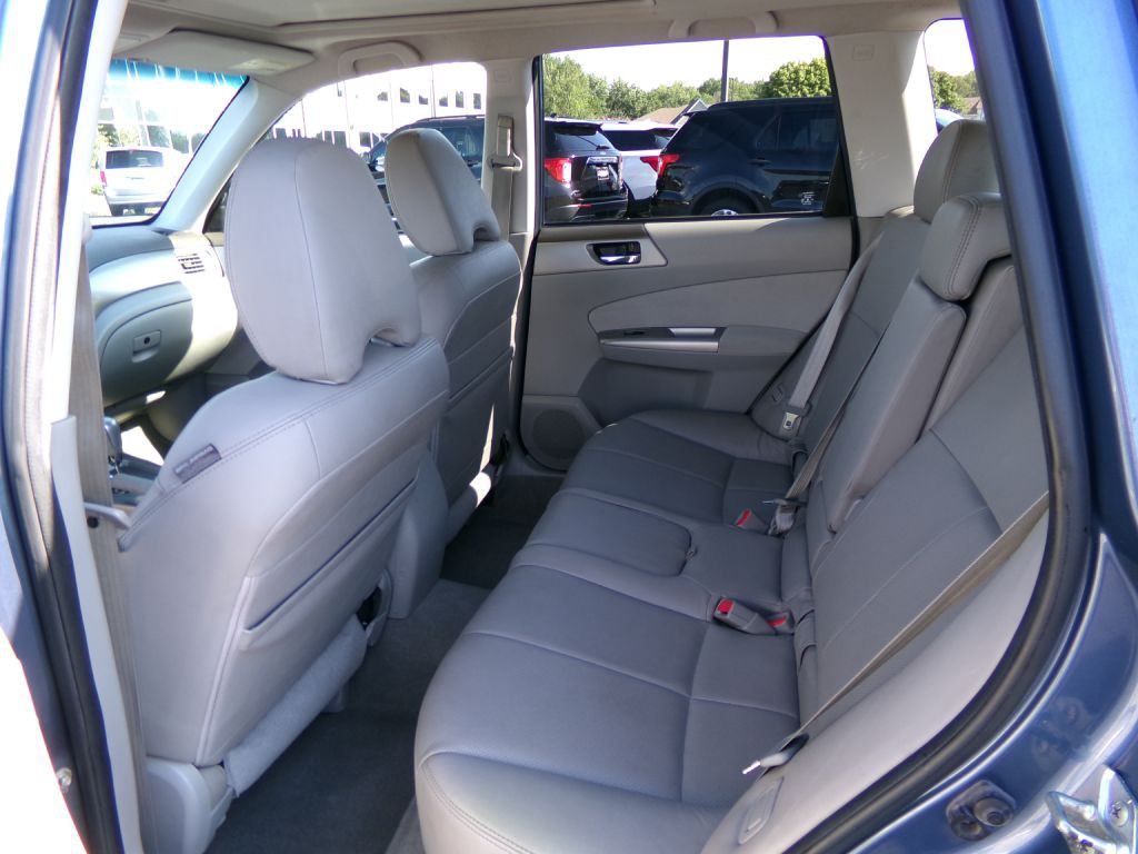 2010 Subaru Forester Image 28