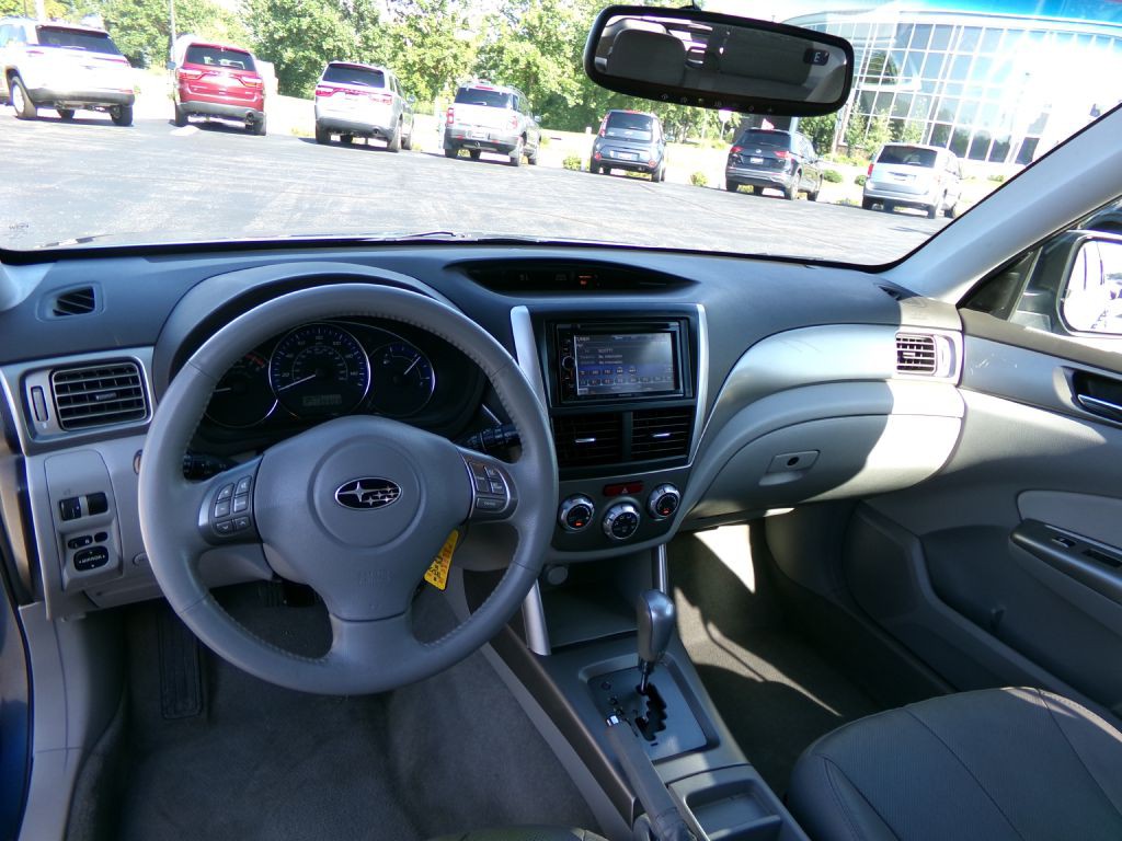 2010 Subaru Forester Image 30