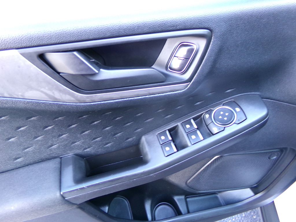 2020 Ford Escape Image 13